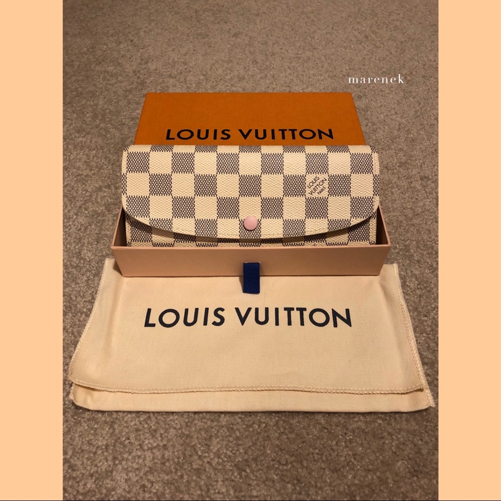 LOUIS VUITTON Emilie Wallet Damier Azur- Rose 💗